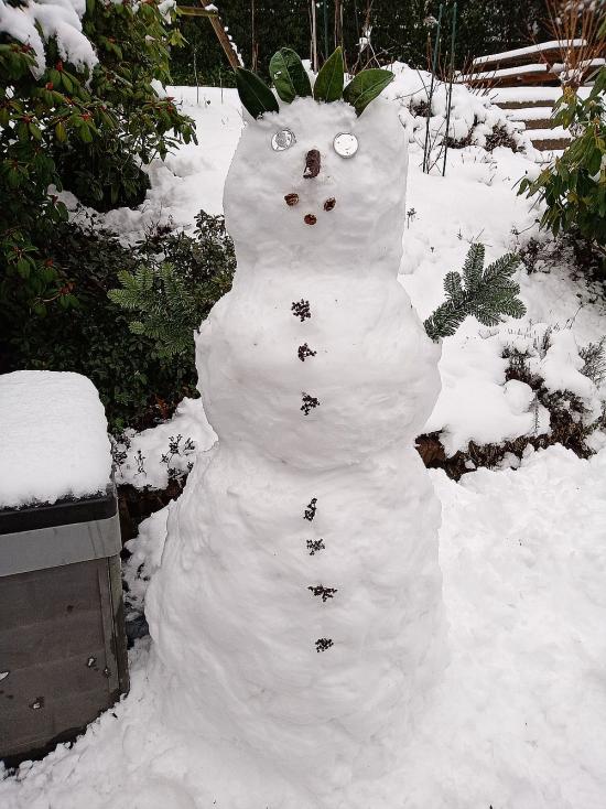 Schneemann macht glücklich