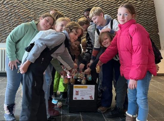 Plätzchen für das WDR2-Weihnachtswunder: Die EFG Back AG in der Weihnachtsbäckerei