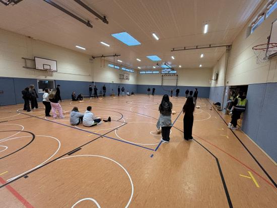 Zivilcourage: Mini-Projektwoche macht den 8. Jahrgang stark zu helfen