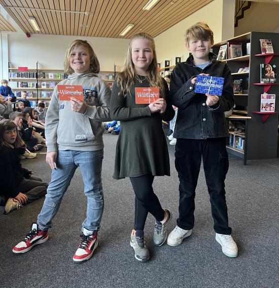 Viel Spaß und großer Einsatz bei der traditionellen Lesechallenge an der EFG: Schülerinnen und Schüler der 5. Klassen lesen gemeinsam um die Wette für das Lesebarometer in der Bibliothek