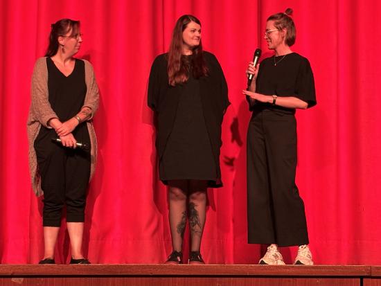 EFG-Theaterklasse 6.5 präsentierte ihr Stück: „Das zeitliche Durcheinander“