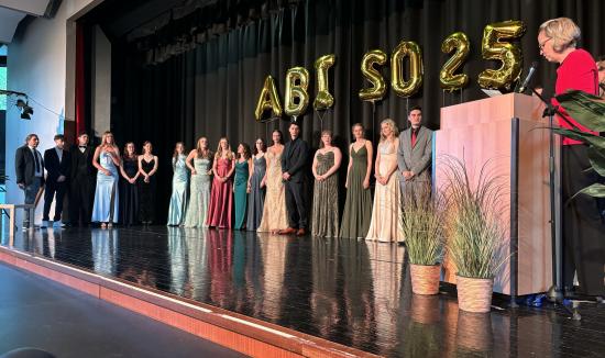 Feierliche Zeugnisübergabe -  Glückwunsch zum Abitur 2025!