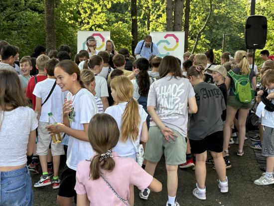  EFG-Nacht der Naturwissenschaften begeistert junge Forscherinnen und Forscher