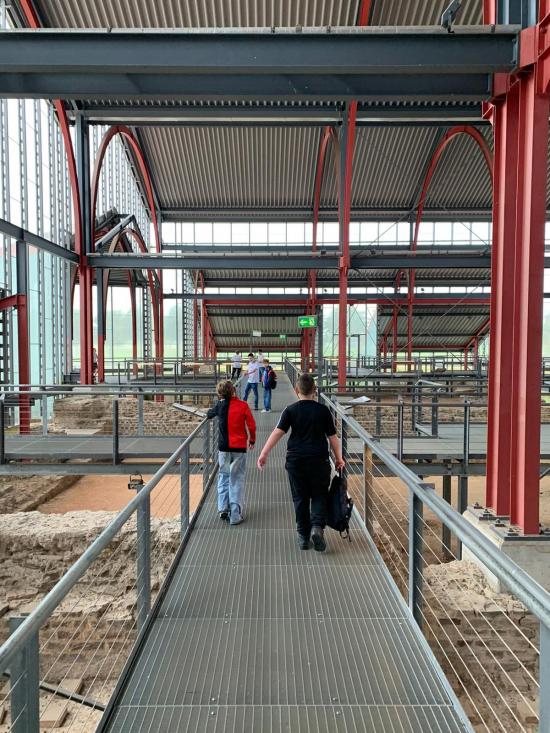 Römer, Rallye, Reisebus – der 6. Jahrgang auf Zeitreise ins römische Xanten