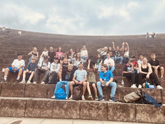 Römer, Rallye, Reisebus – der 6. Jahrgang auf Zeitreise ins römische Xanten