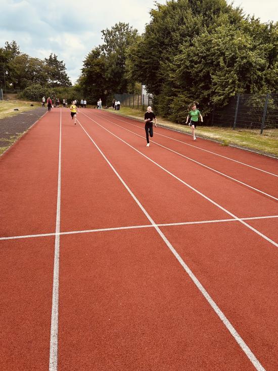 Spiel, Spaß und Sport: Gelebte Gemeinschaft an der EFG in der letzten Schulwoche