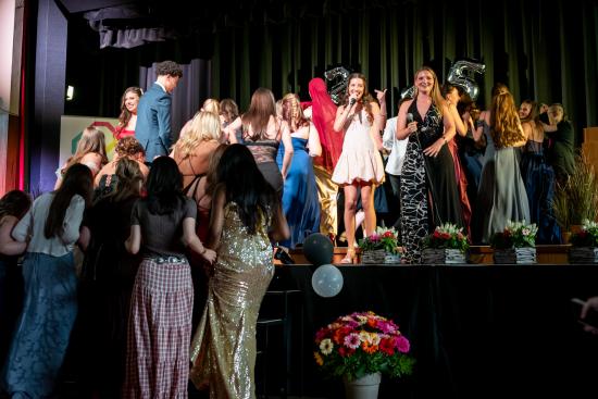 Herzlichen Glückwunsch: EFG-Zeugnisfeier der Abschlussklassen 2025 im 10. Jahrgang 