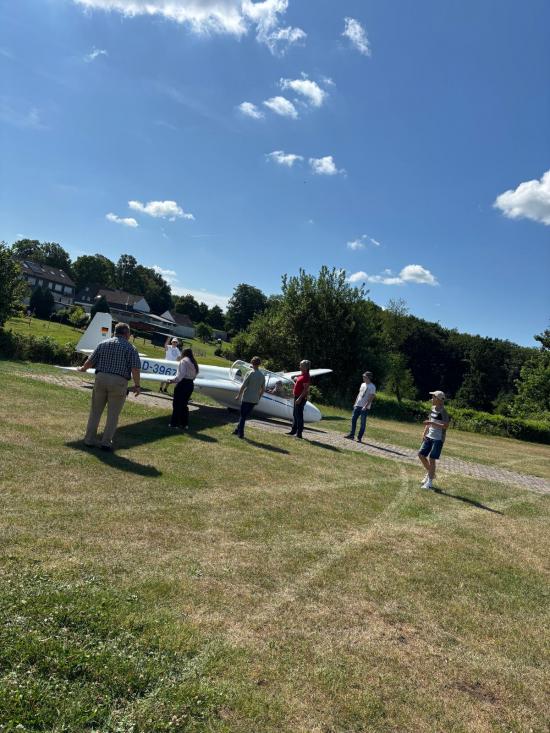 EFG hebt ab: Ein Tag über den Wolken – Segelflug hautnah beim LSC Wuppertal e.V. erleben