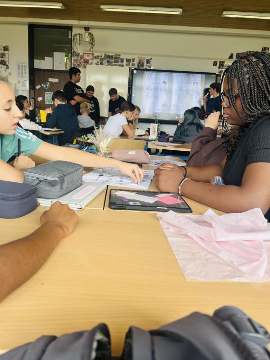 EFG-Medienscouts im Einsatz: Jugendliche stärken sich gemeinsam für sicheren Medienumgang