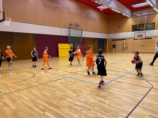 Silber für die EFG: U14-Team wird Zweiter bei den Baskettball-Stadtmeisterschaften