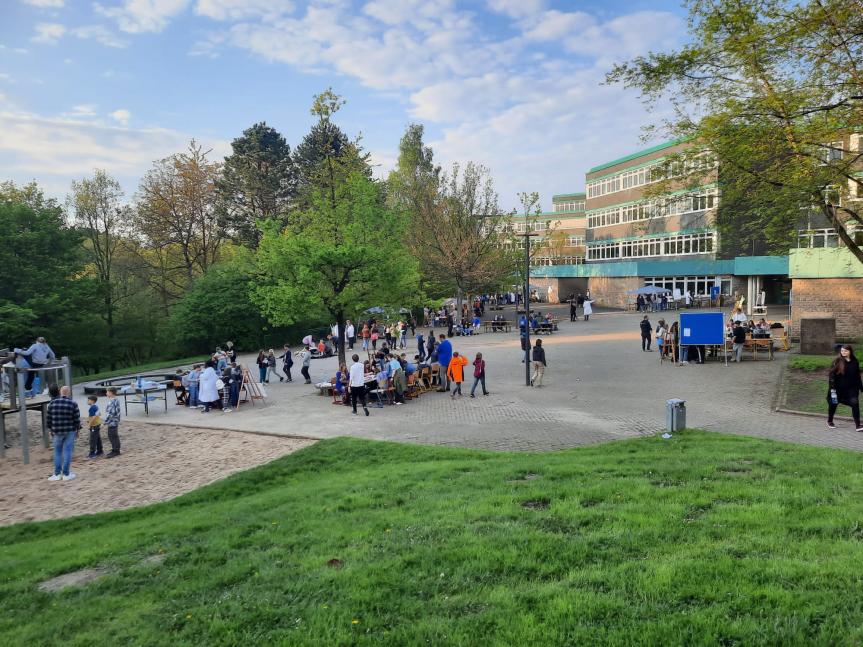 Spannende Experimente, faszinierende Phänomene und gemeinsames Entdecken: kurzweiliger kann eine „Lange Nacht der Naturwissenschaften“ nicht sein